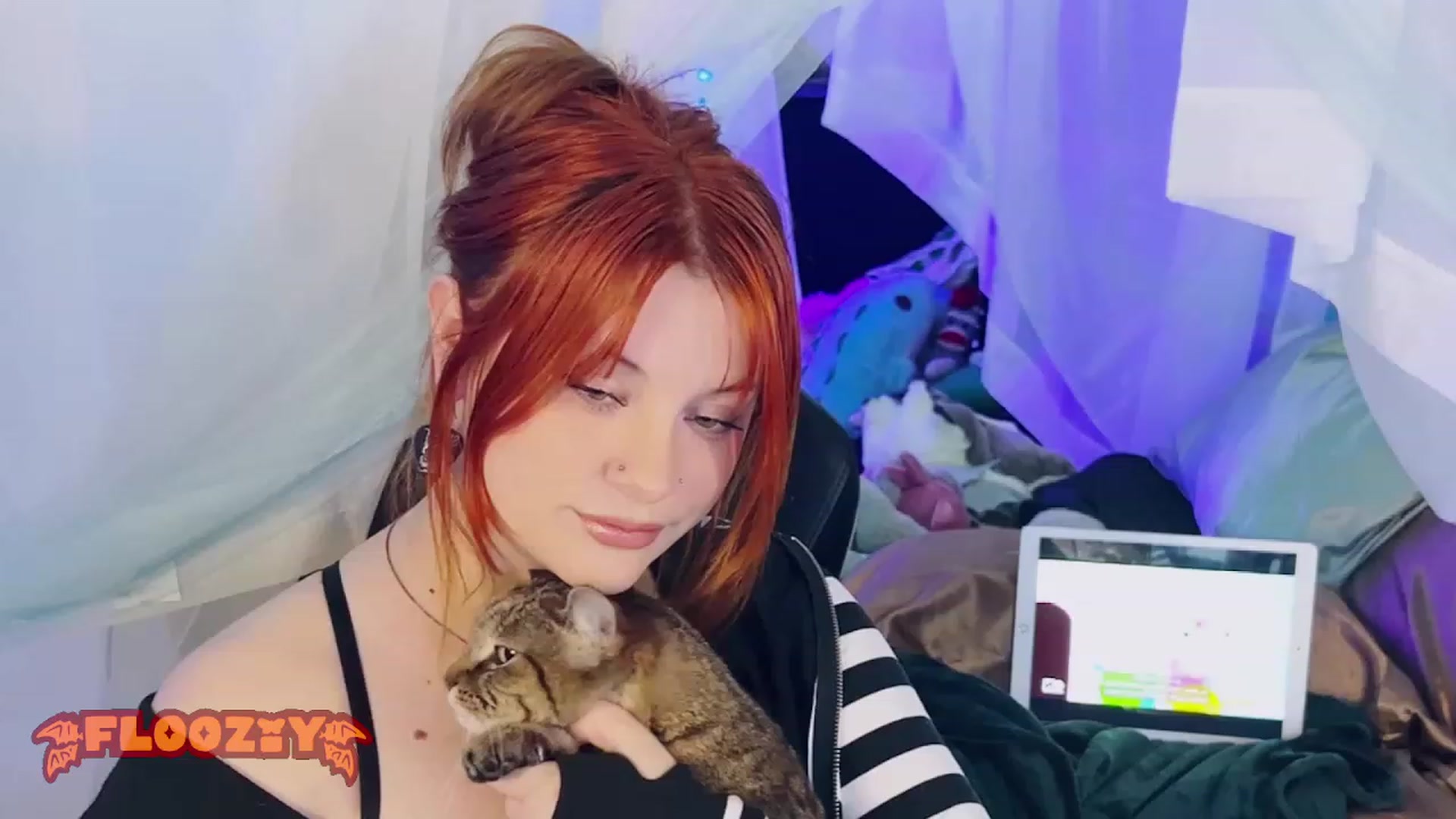 Gallery image thumbnail from flooziy's myfreecams stream on, 01/11/2024, 08:03 image 2 of 20