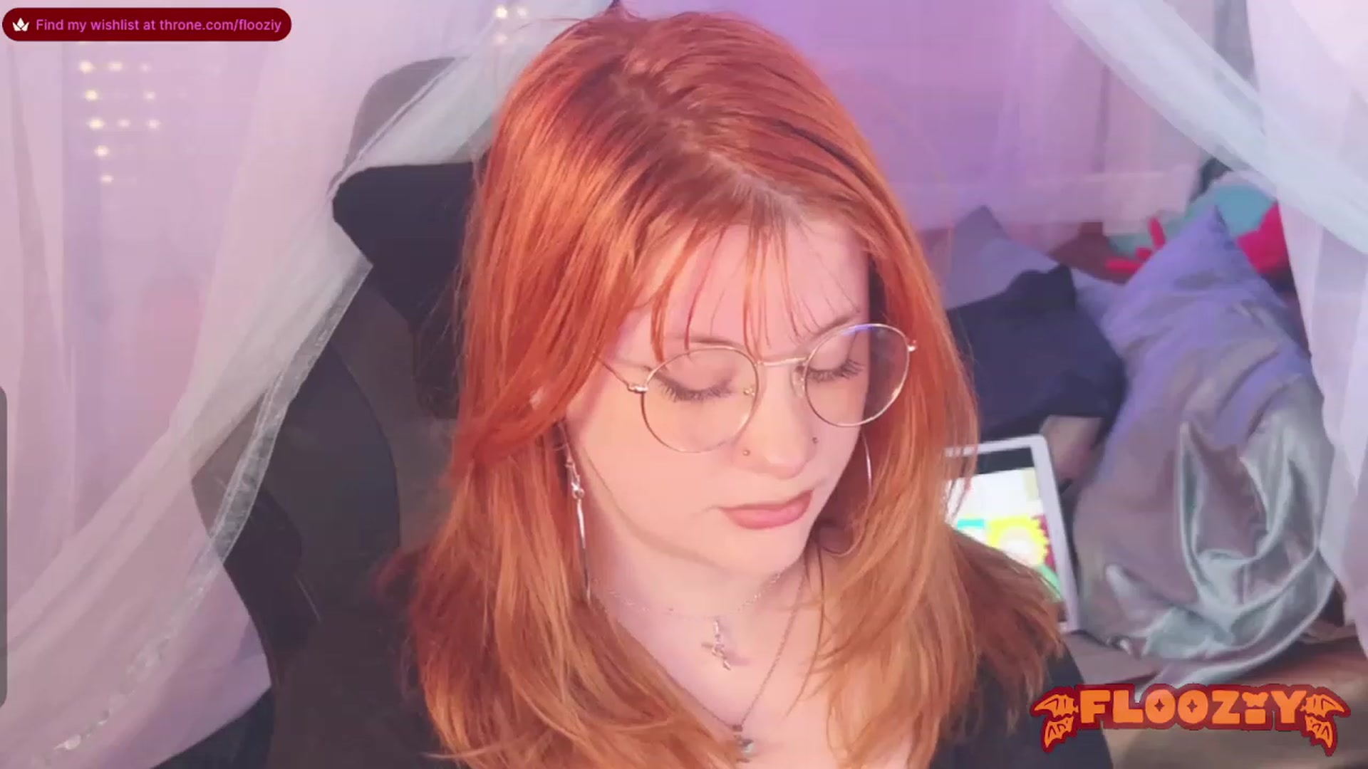 Gallery image thumbnail from flooziy's myfreecams stream on, 01/16/2024, 07:03 image 14 of 20
