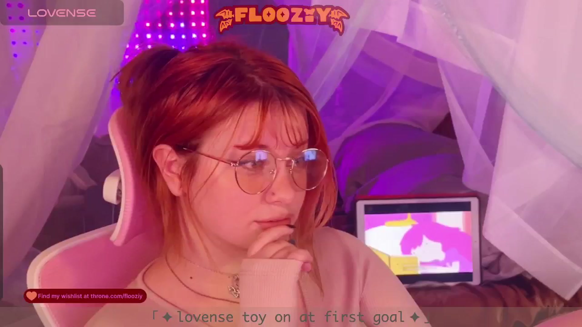 Gallery image thumbnail from flooziy's myfreecams stream on, 01/30/2024, 05:38 image 17 of 20