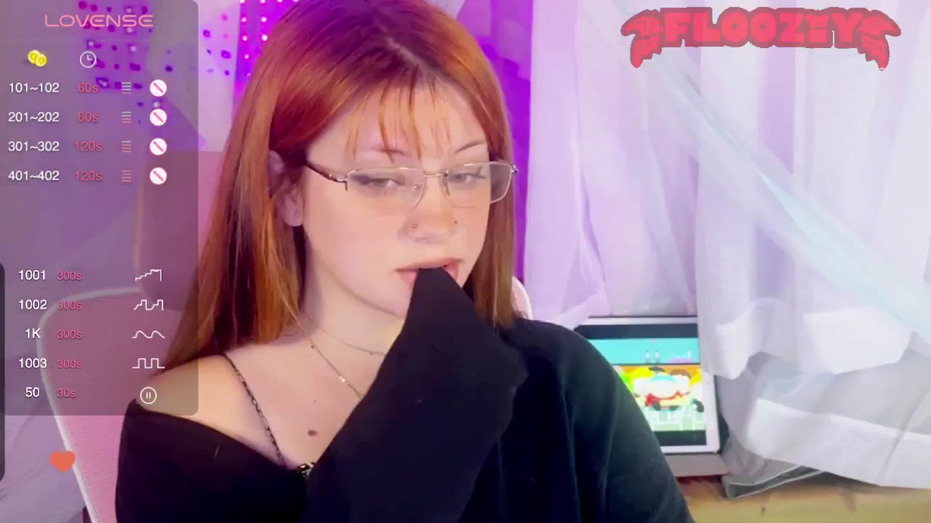 Gallery image thumbnail from flooziy's myfreecams stream on, 02/26/2024, 02:23 image 8 of 20