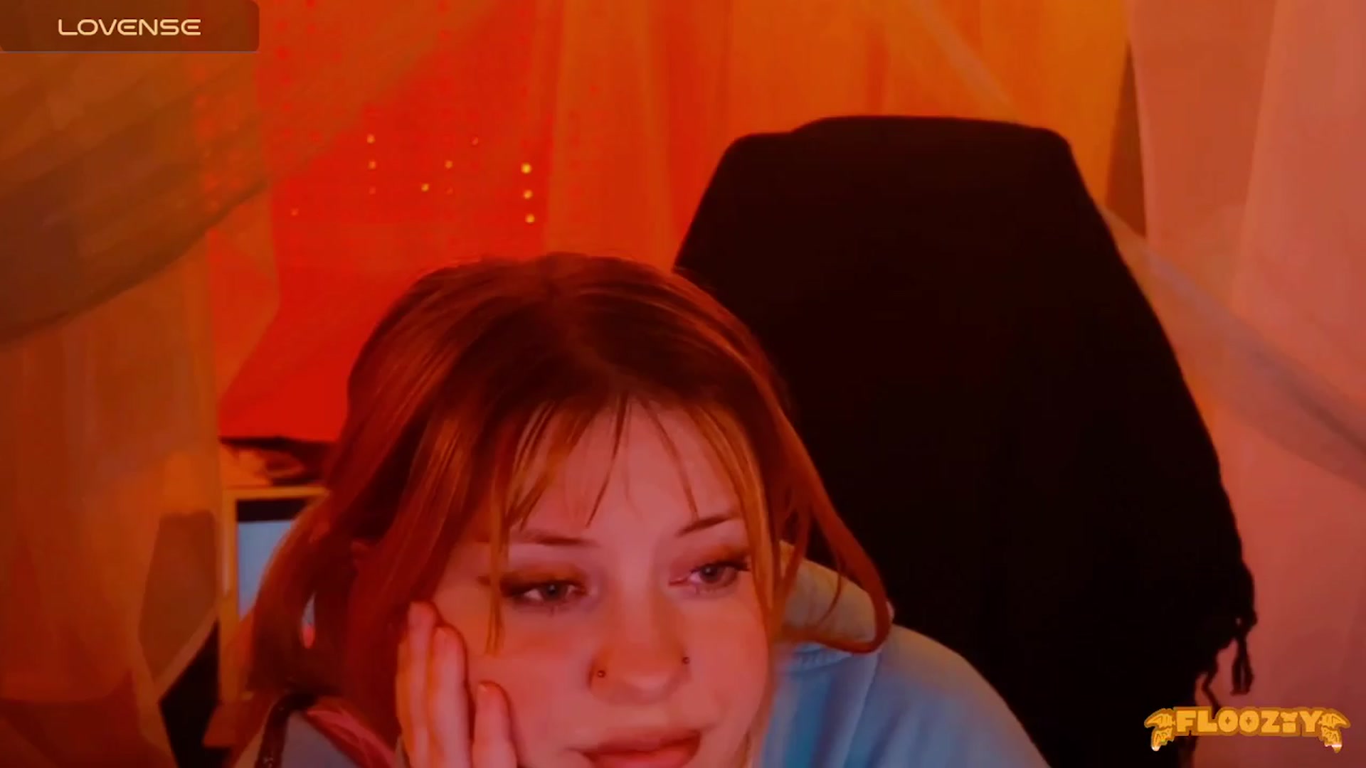 Gallery image thumbnail from flooziy's myfreecams stream on, 04/15/2024, 11:49 image 18 of 20