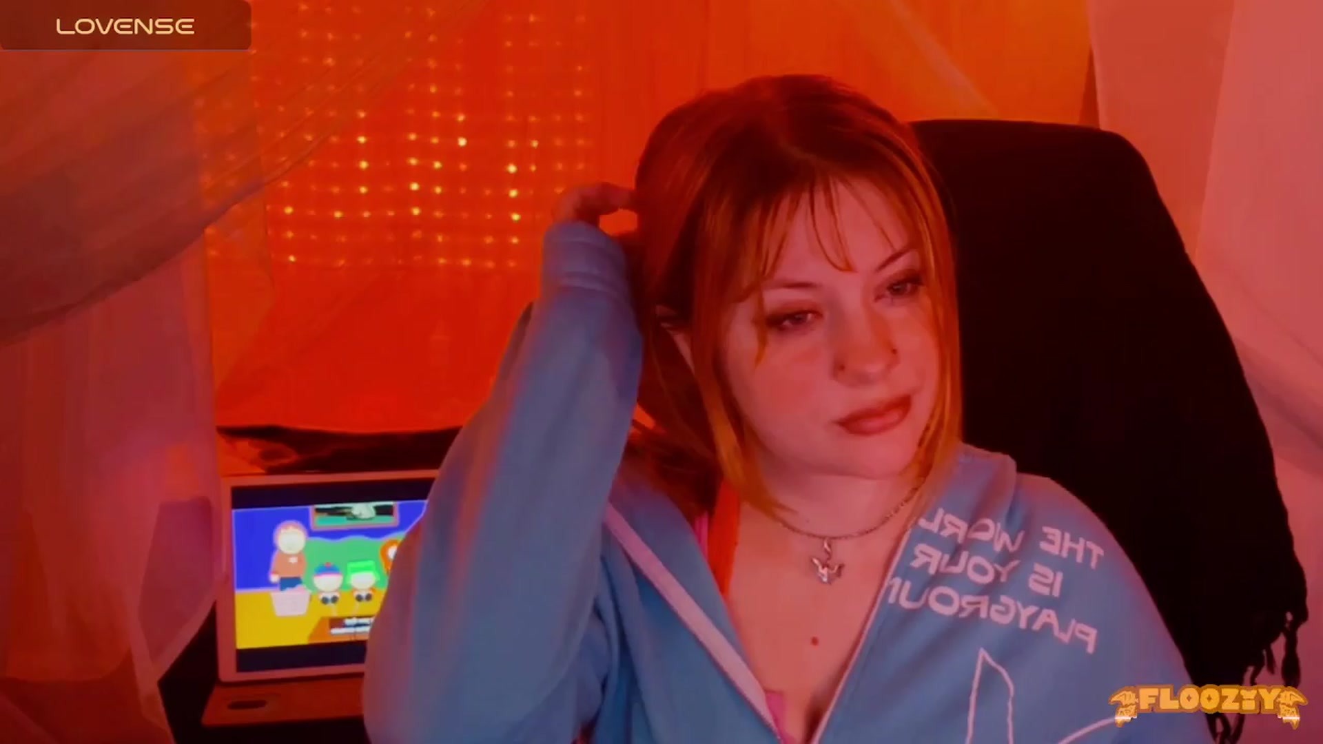 Gallery image thumbnail from flooziy's myfreecams stream on, 04/15/2024, 11:49 image 4 of 20