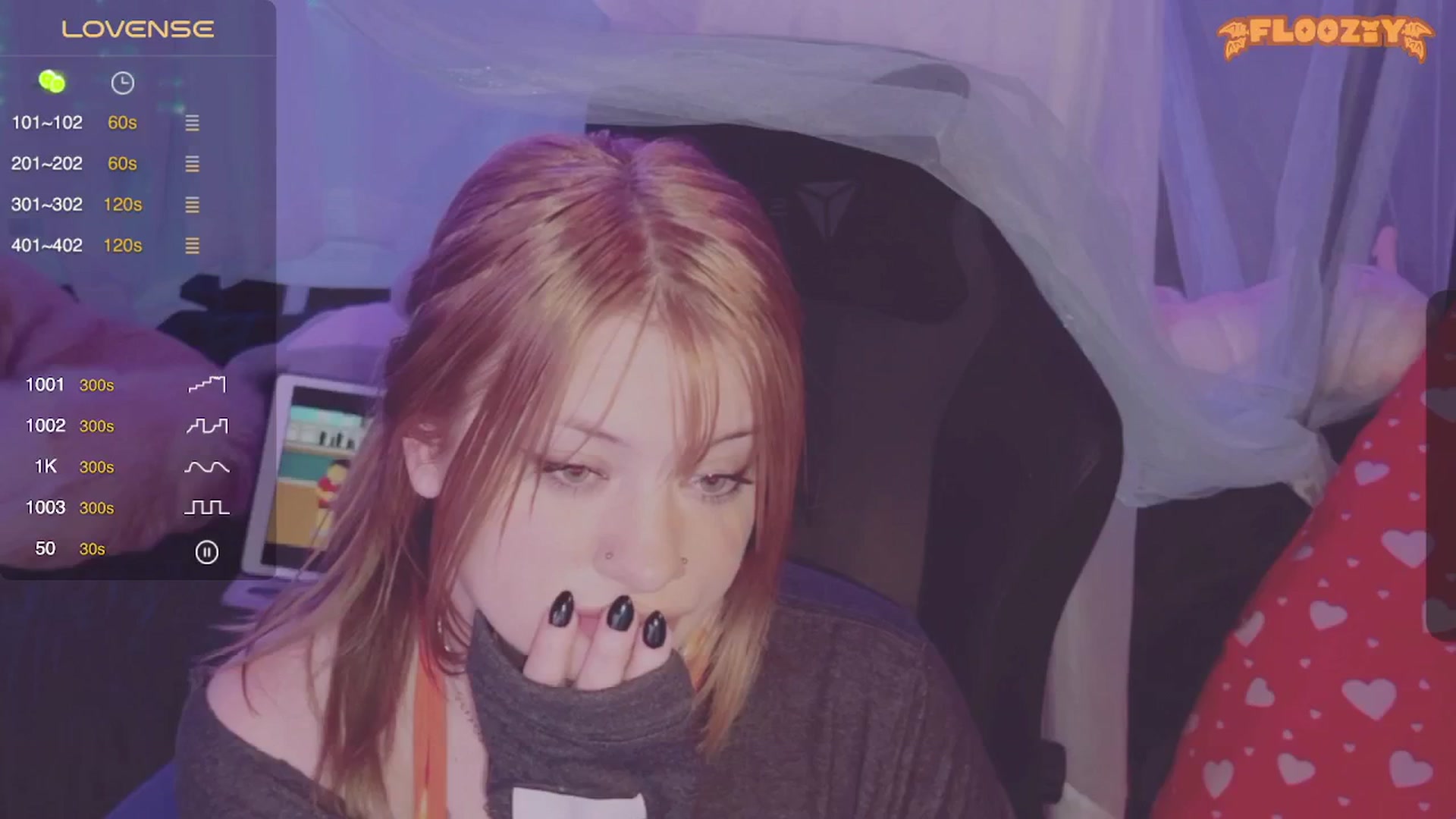 Gallery image thumbnail from flooziy's myfreecams stream on, 04/29/2024, 03:02 image 17 of 20