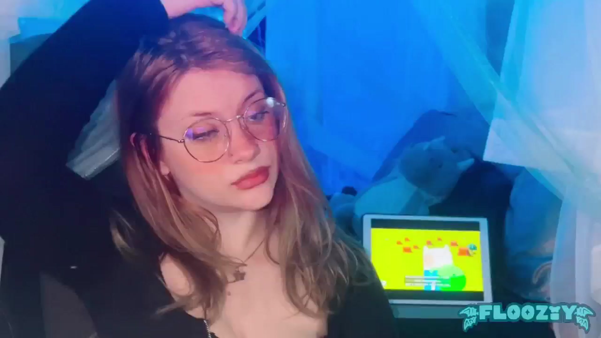 Gallery image thumbnail from flooziy's myfreecams stream on, 05/13/2024, 11:00 image 12 of 20