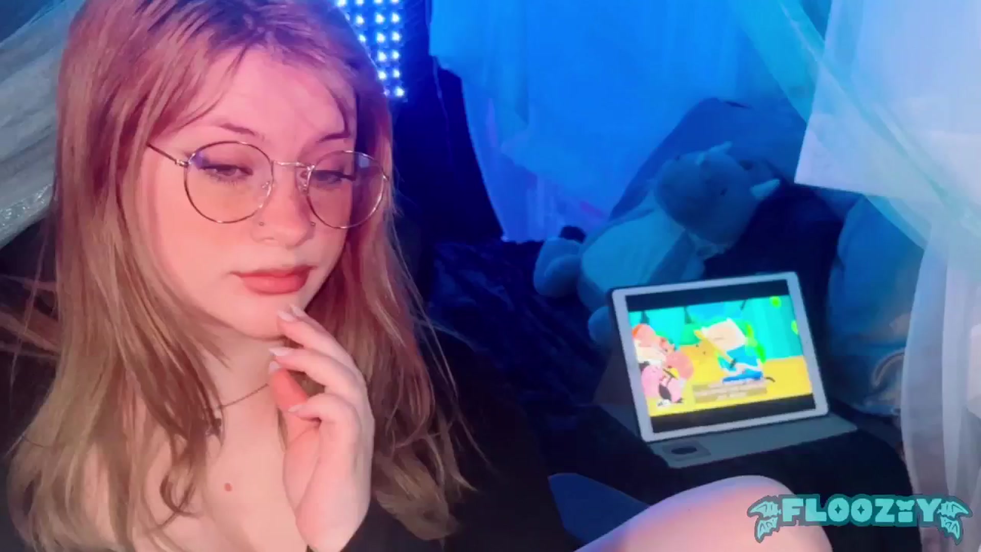 Gallery image thumbnail from flooziy's myfreecams stream on, 05/13/2024, 11:00 image 7 of 20