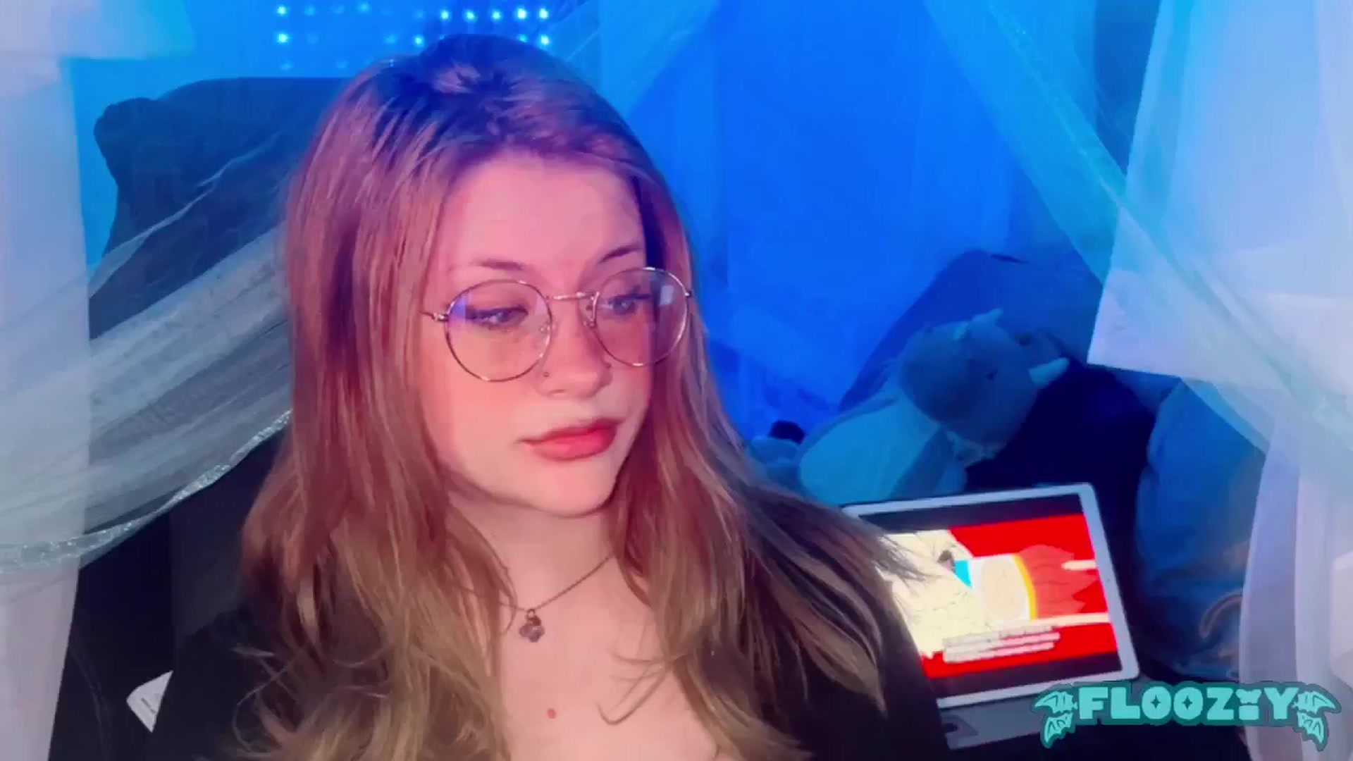 Gallery image thumbnail from flooziy's myfreecams stream on, 05/13/2024, 11:00 image 8 of 20