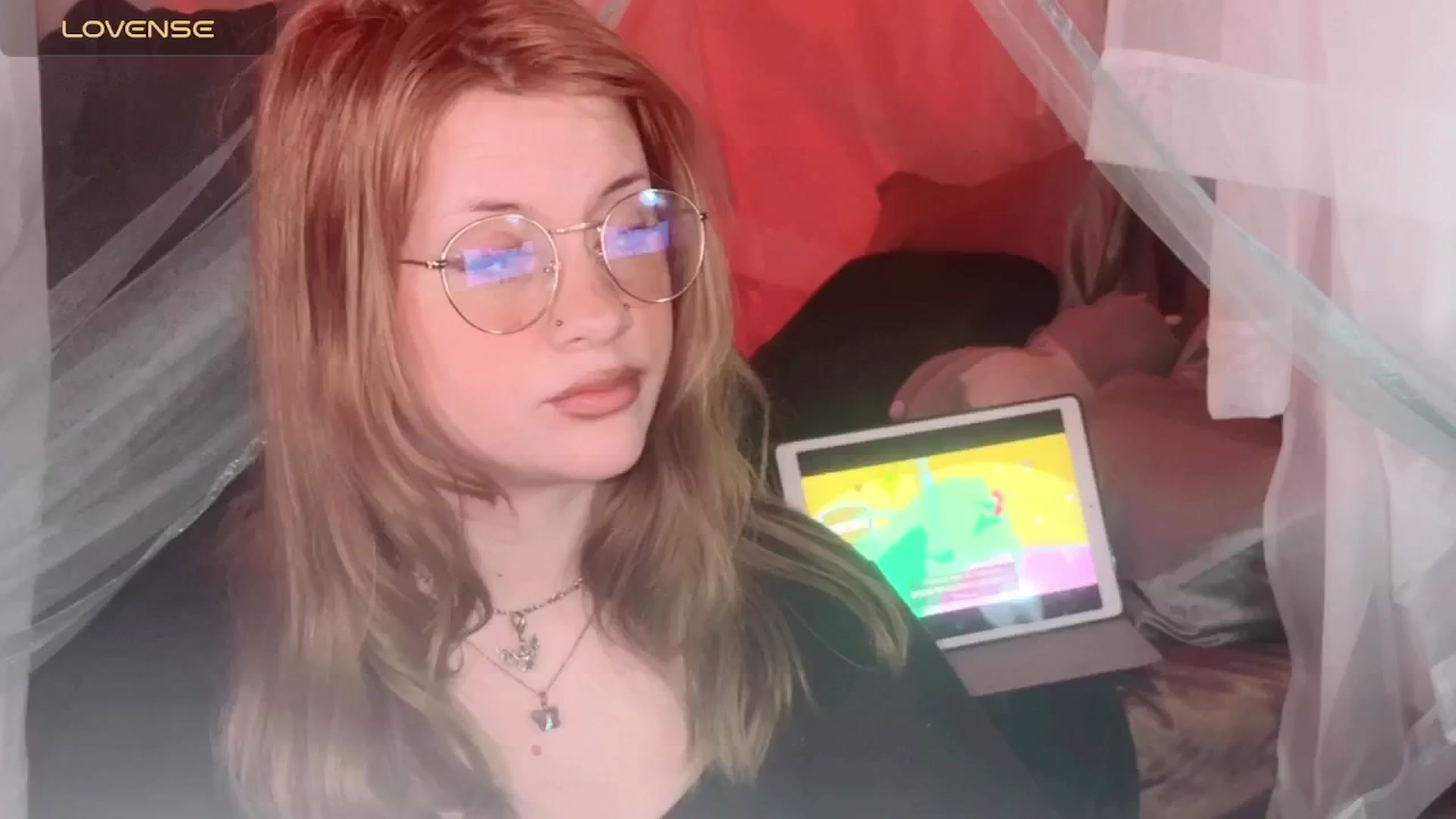 Gallery image thumbnail from flooziy's myfreecams stream on, 05/14/2024, 08:45 image 4 of 20