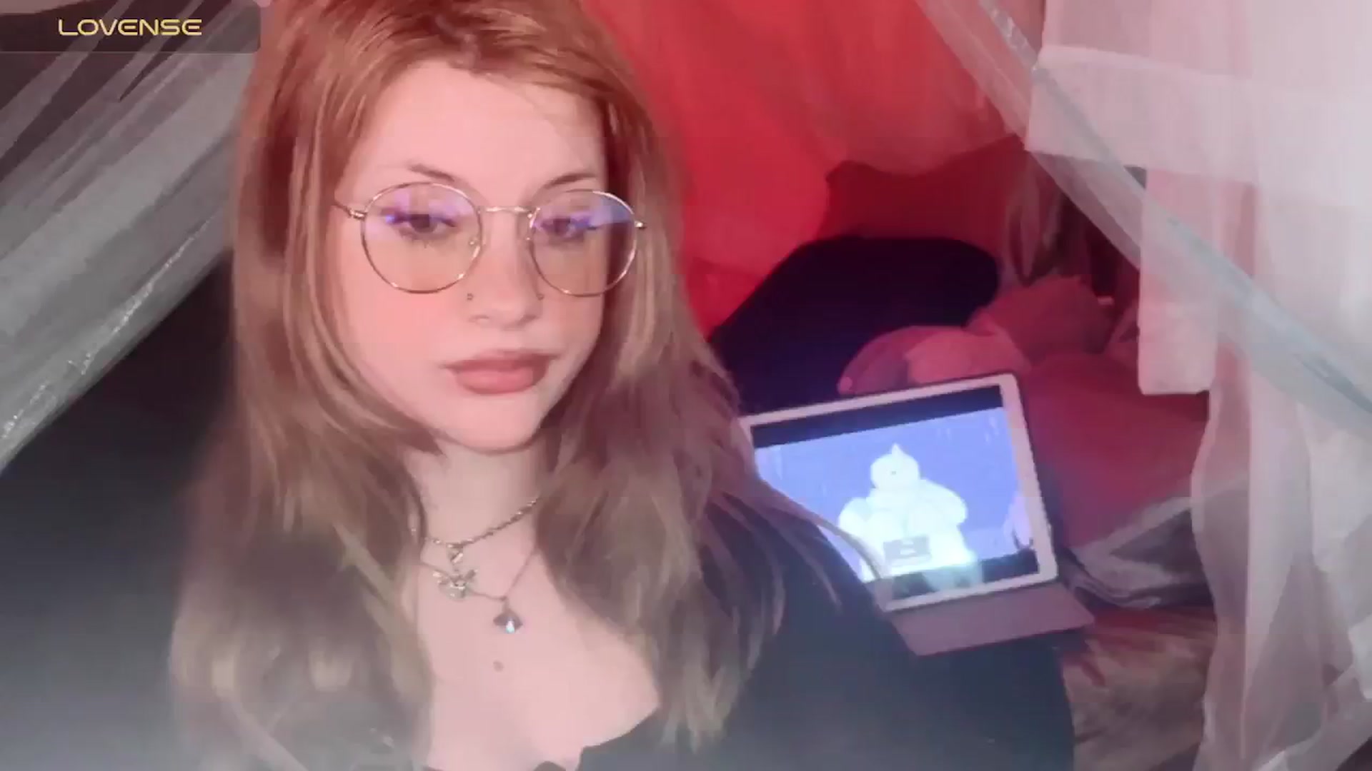 Gallery image thumbnail from flooziy's myfreecams stream on, 05/14/2024, 08:45 image 2 of 20