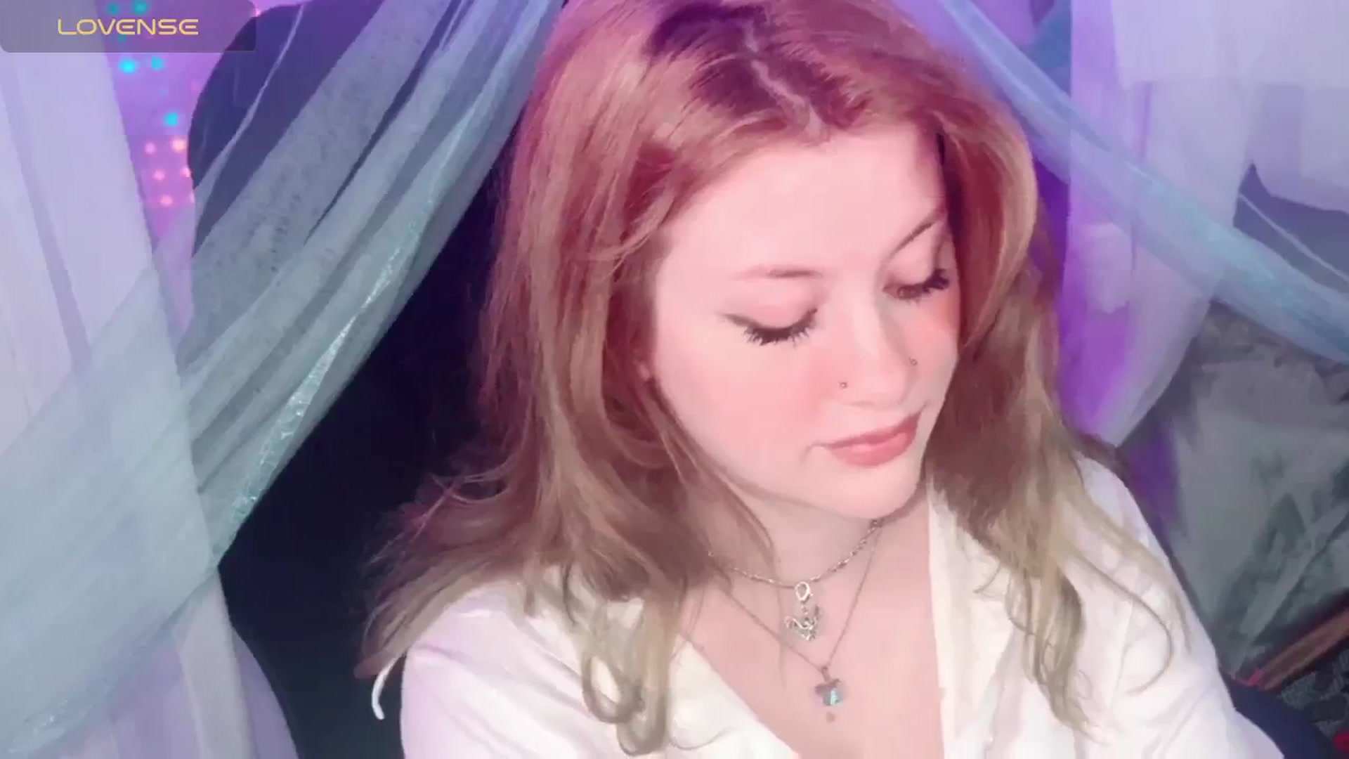 Gallery image thumbnail from flooziy's myfreecams stream on, 05/15/2024, 09:04 image 16 of 20