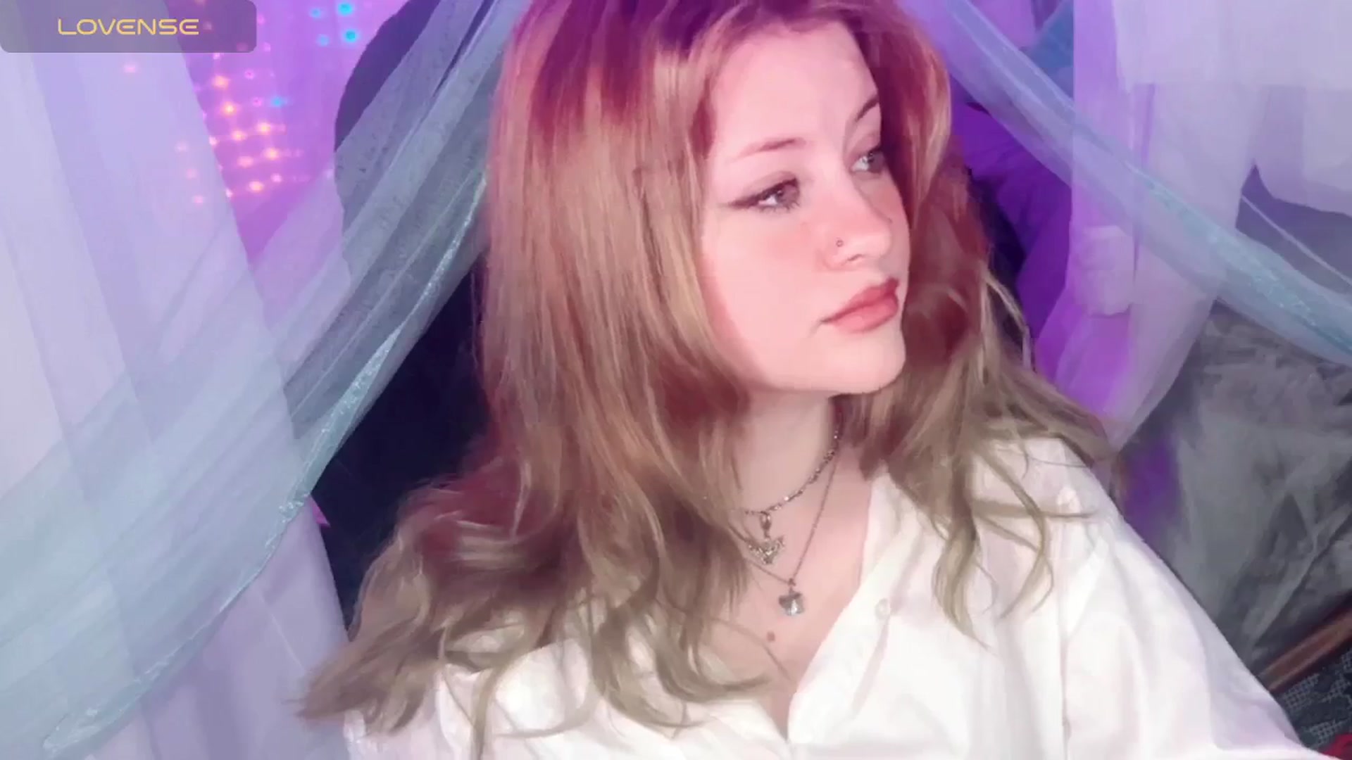 Gallery image thumbnail from flooziy's myfreecams stream on, 05/15/2024, 09:04 image 20 of 20