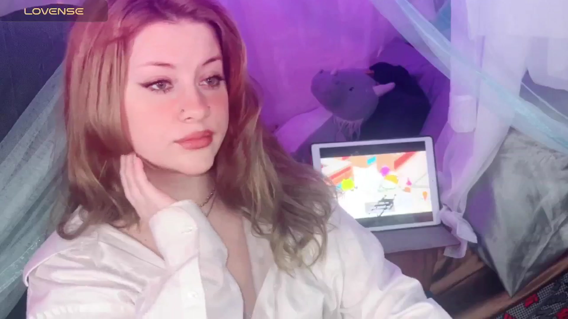 Gallery image thumbnail from flooziy's myfreecams stream on, 05/15/2024, 09:04 image 10 of 20