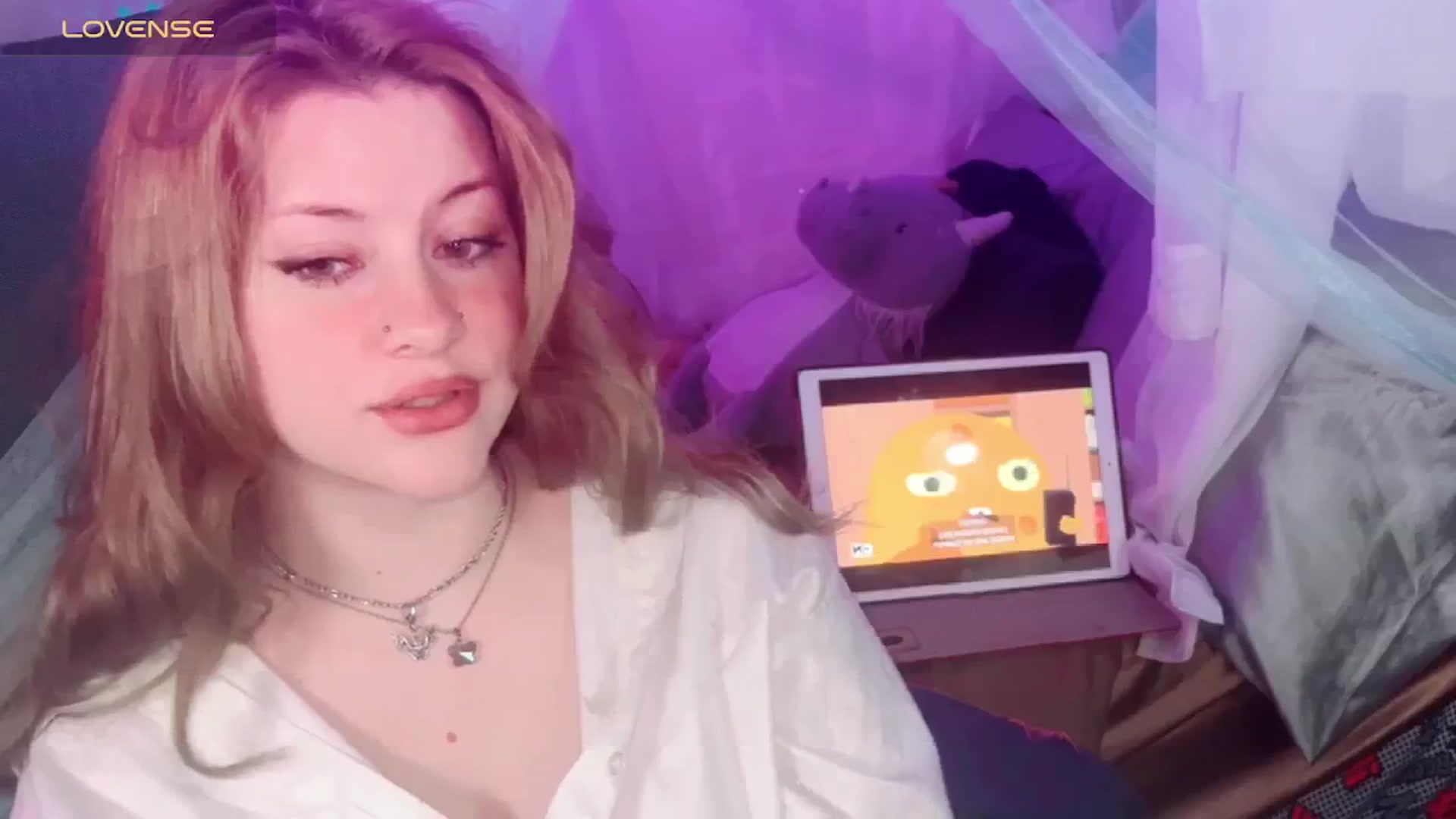 Gallery image thumbnail from flooziy's myfreecams stream on, 05/15/2024, 09:04 image 11 of 20