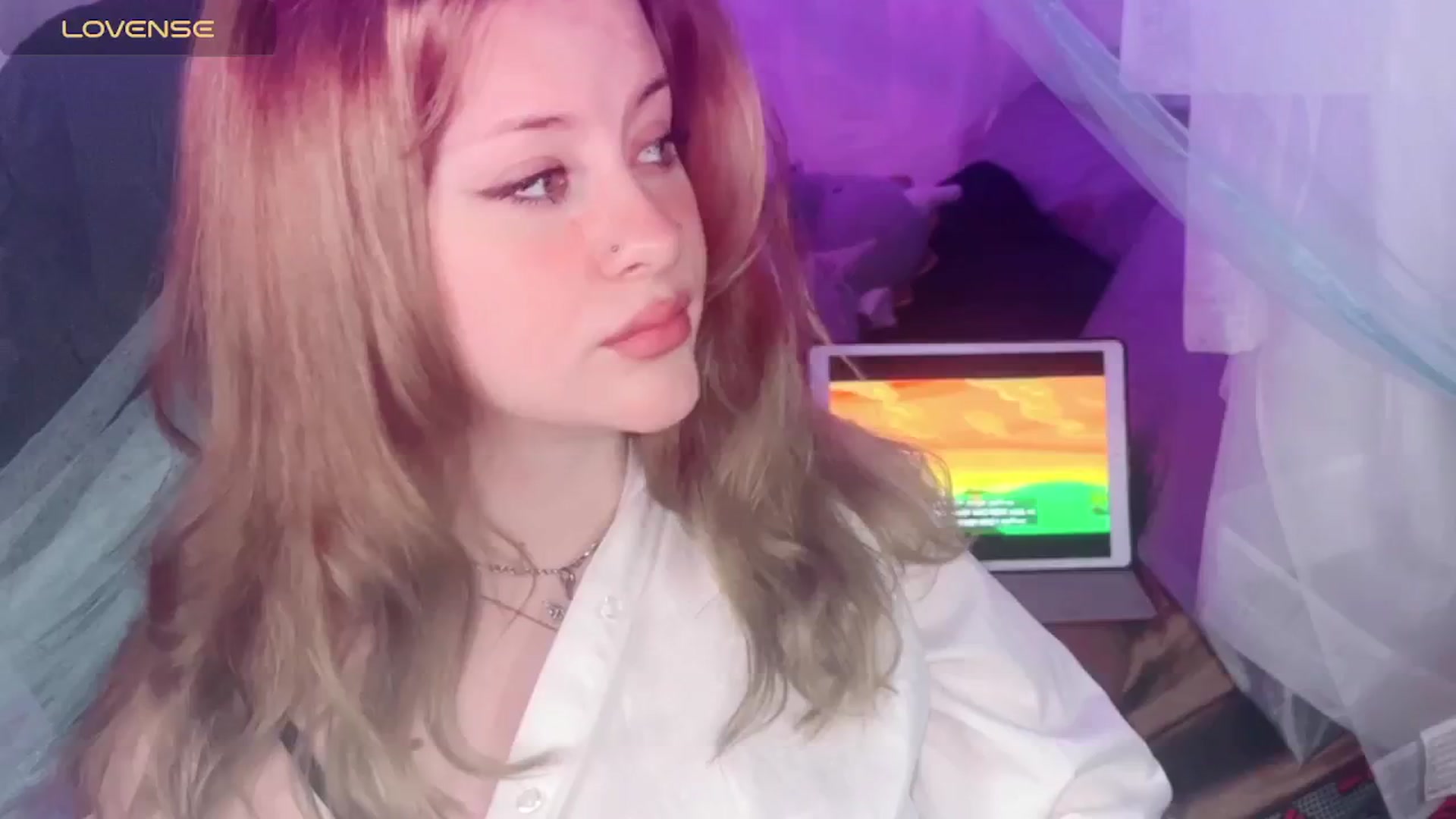 Gallery image thumbnail from flooziy's myfreecams stream on, 05/15/2024, 12:02 image 17 of 20