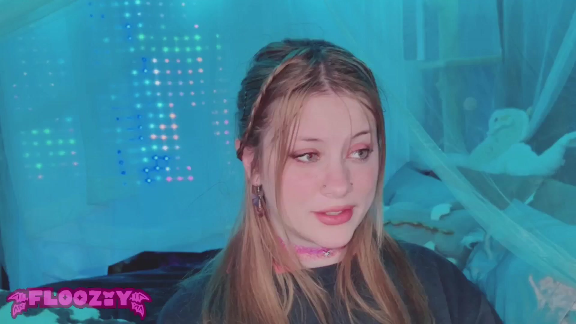 Gallery image thumbnail from flooziy's myfreecams stream on, 05/27/2024, 03:30 image 12 of 20