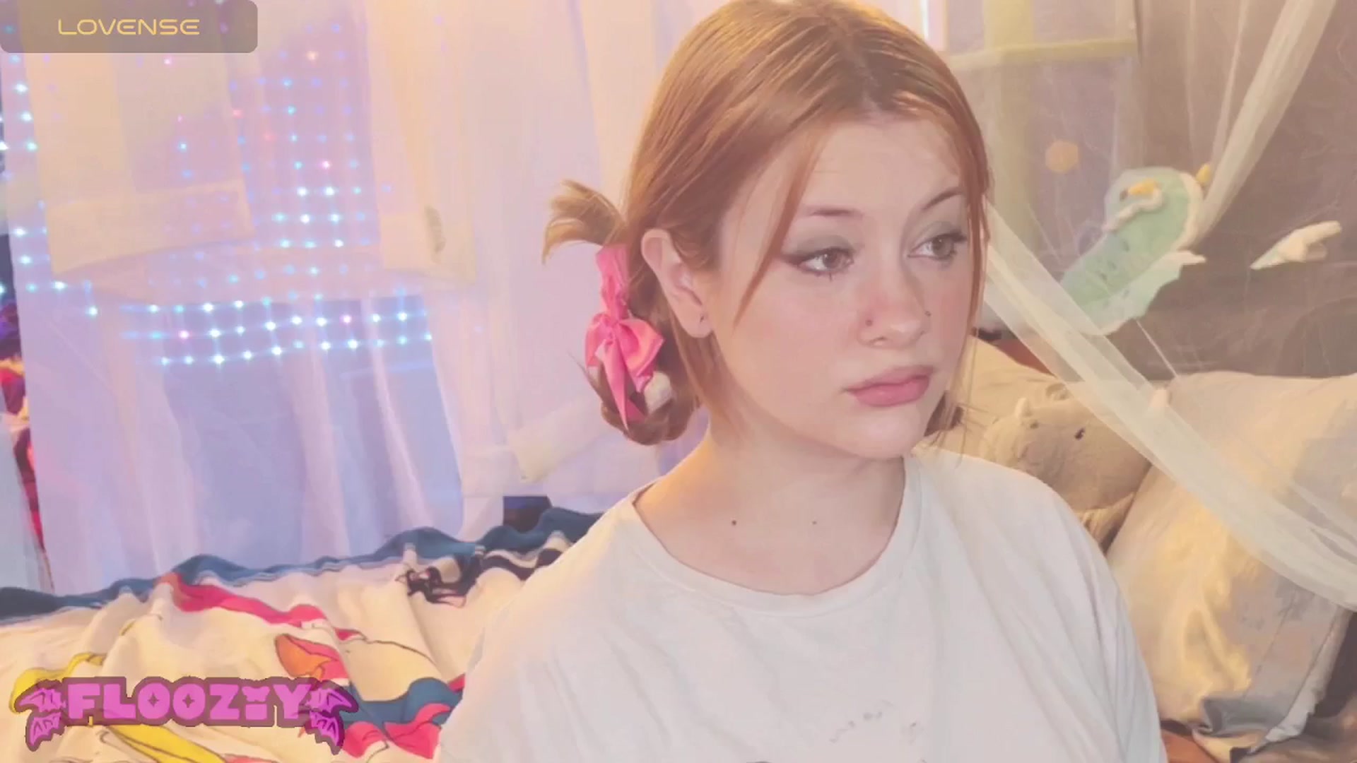 Gallery image thumbnail from flooziy's myfreecams stream on, 05/28/2024, 03:54 image 10 of 20