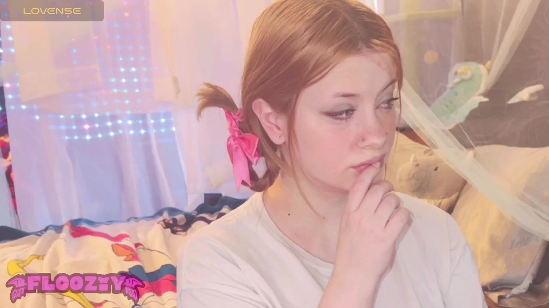 Gallery image thumbnail from flooziy's myfreecams stream on, 05/28/2024, 03:54 image 4 of 20