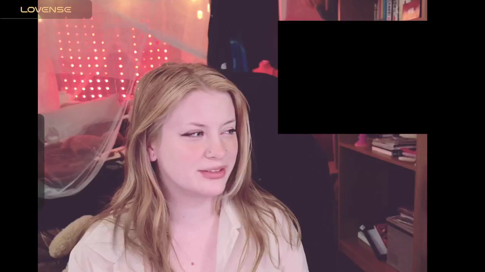 Gallery image thumbnail from flooziy's myfreecams stream on, 06/12/2024, 04:55 image 4 of 20