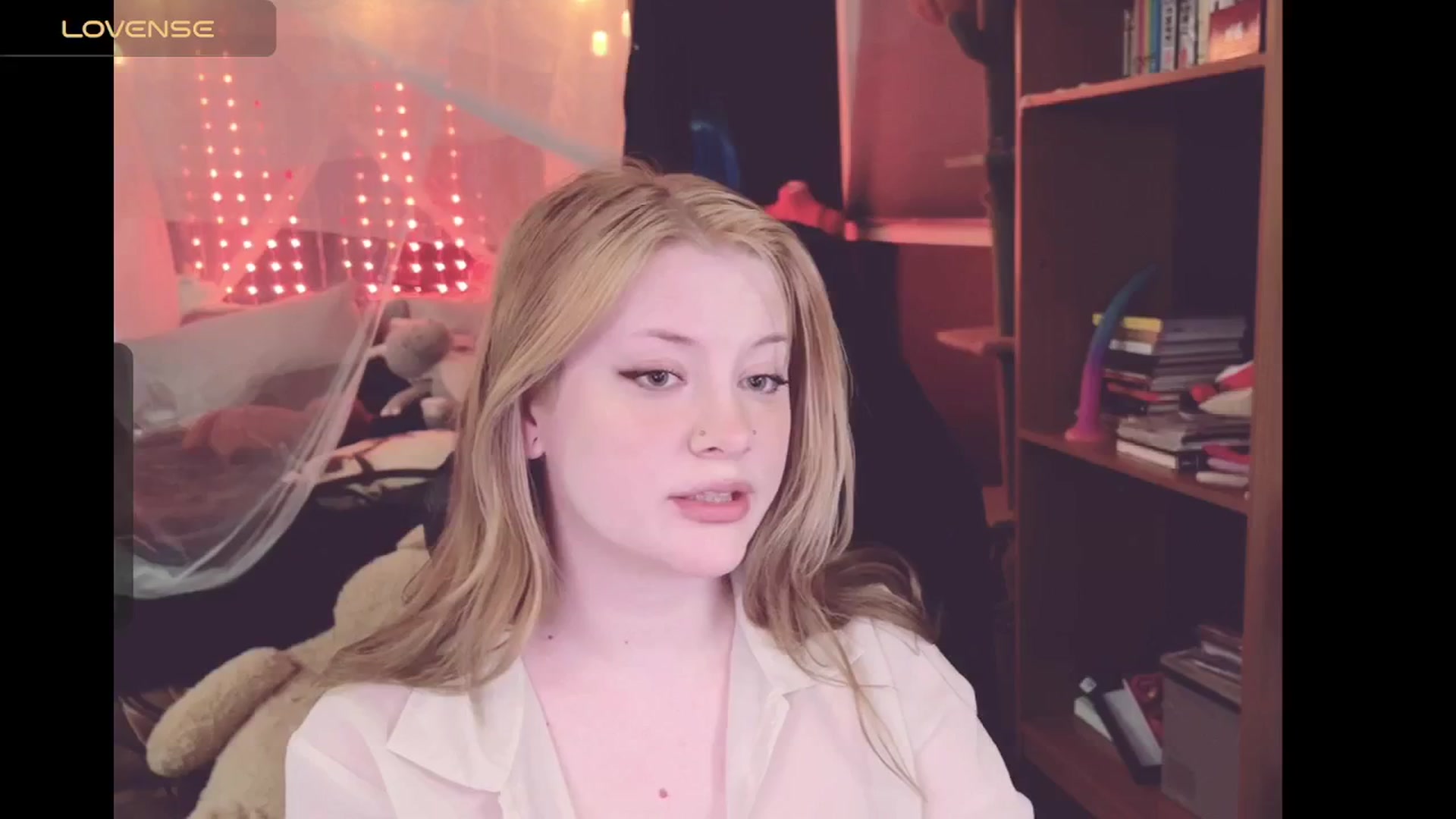 Gallery image thumbnail from flooziy's myfreecams stream on, 06/12/2024, 04:55 image 7 of 20