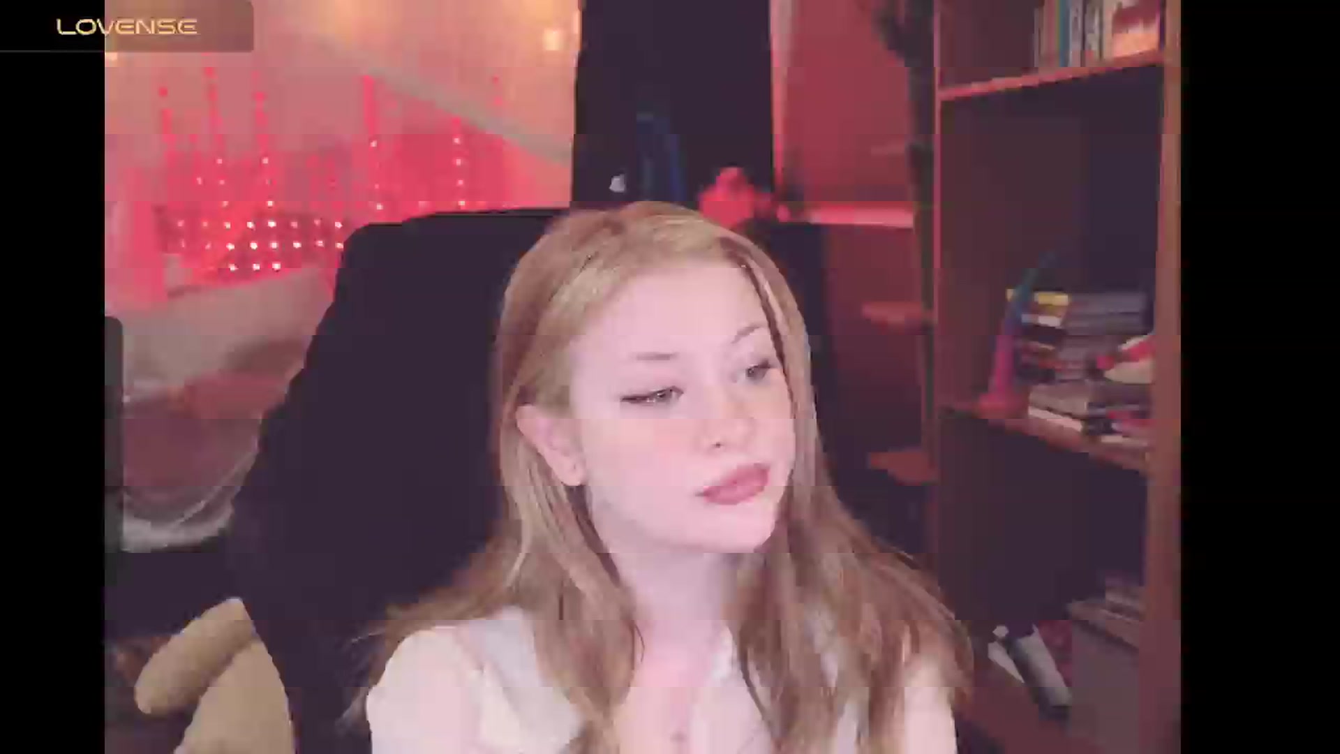 Gallery image thumbnail from flooziy's myfreecams stream on, 06/12/2024, 04:55 image 12 of 20