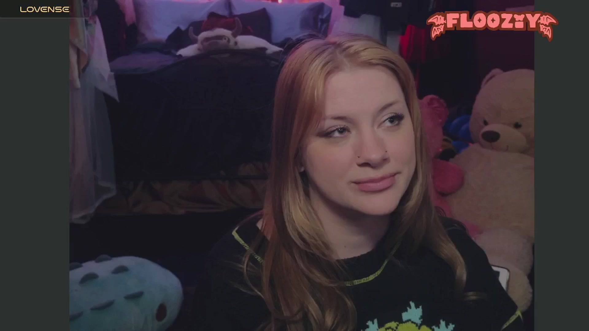 Gallery image thumbnail from flooziy's myfreecams stream on, 06/15/2024, 09:06 image 1 of 20