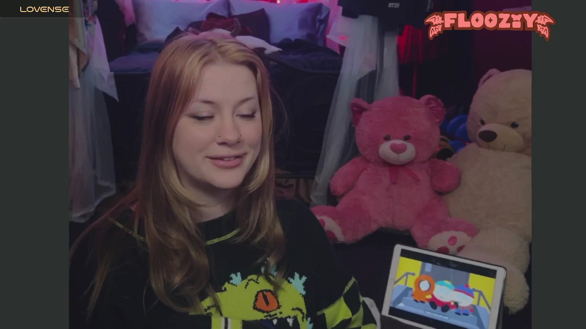 Gallery image thumbnail from flooziy's myfreecams stream on, 06/15/2024, 09:06 image 4 of 20