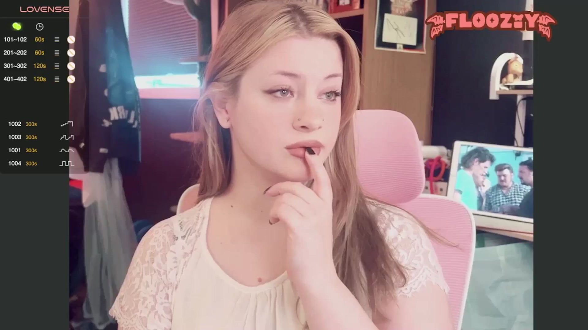 Gallery image thumbnail from flooziy's myfreecams stream on, 06/29/2024, 23:59 image 16 of 20
