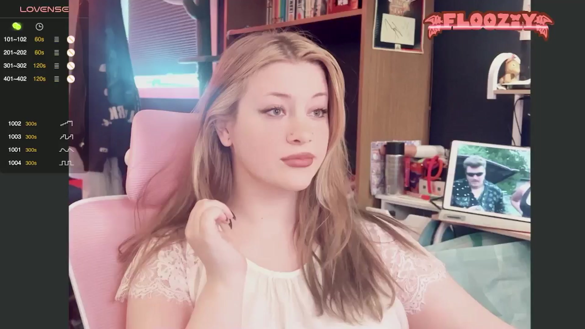Gallery image thumbnail from flooziy's myfreecams stream on, 06/29/2024, 23:59 image 3 of 20