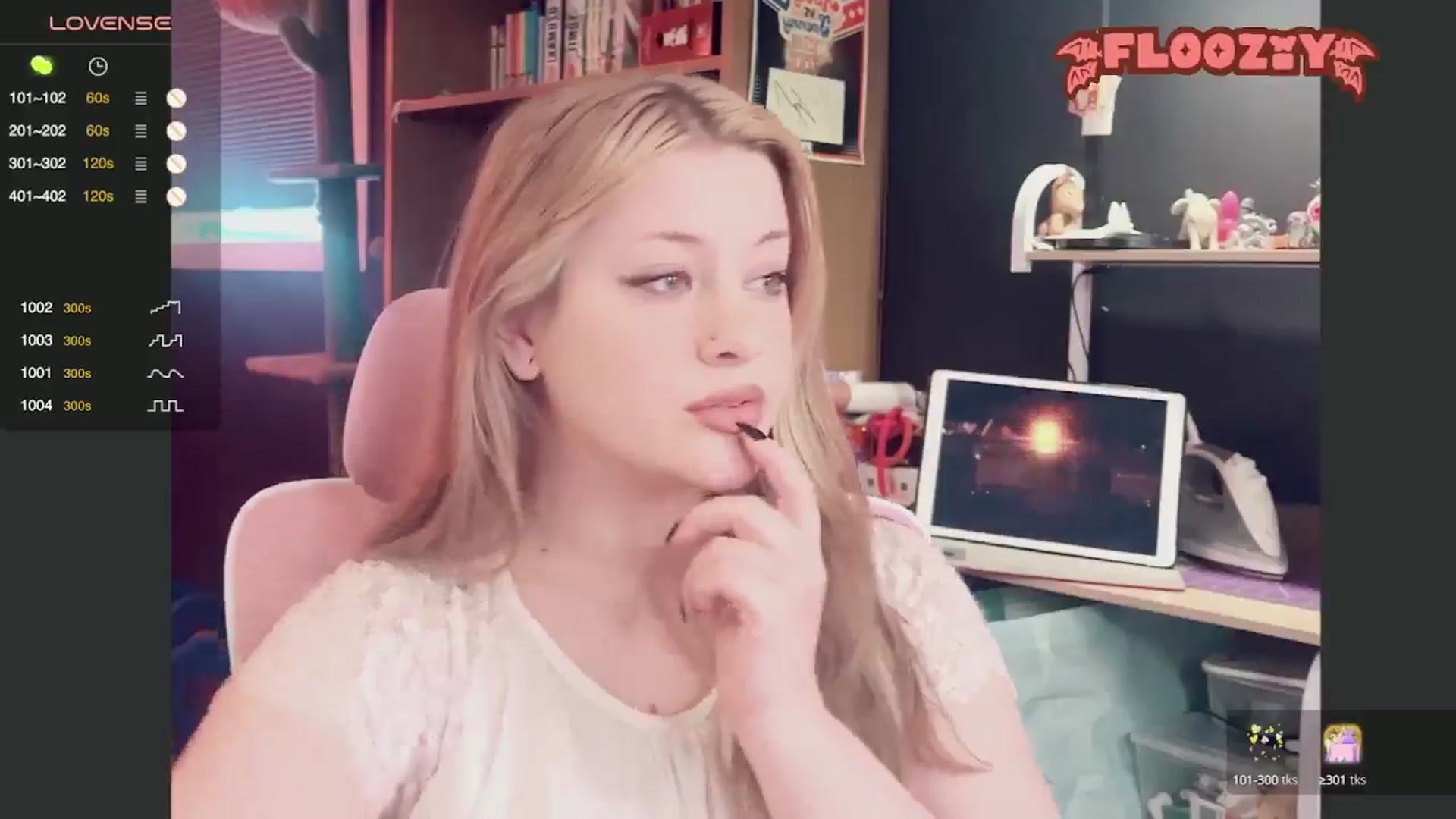 Gallery image thumbnail from flooziy's myfreecams stream on, 06/29/2024, 23:59 image 20 of 20