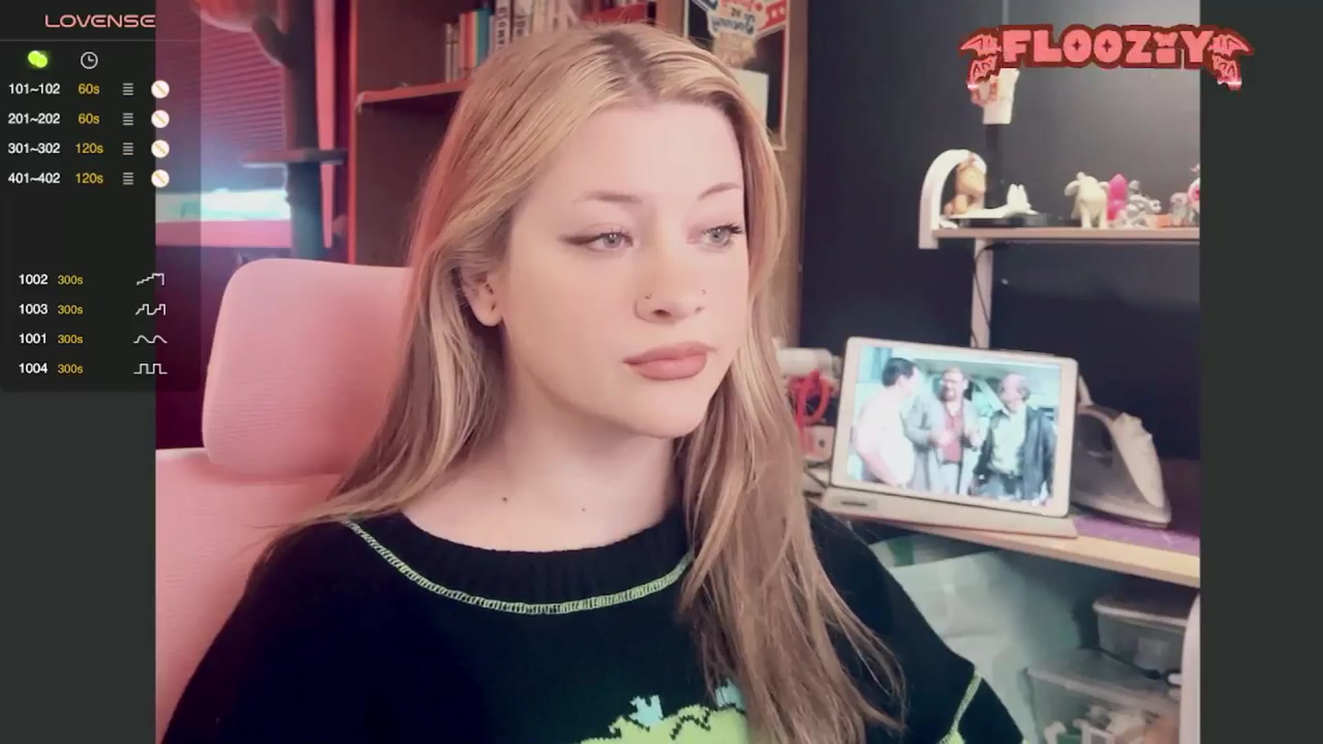 Gallery image thumbnail from flooziy's myfreecams stream on, 06/30/2024, 24:11 image 16 of 20