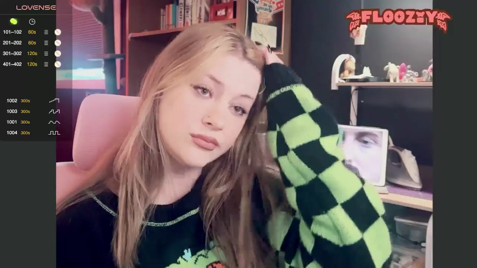 Gallery image thumbnail from flooziy's myfreecams stream on, 06/30/2024, 24:11 image 11 of 20