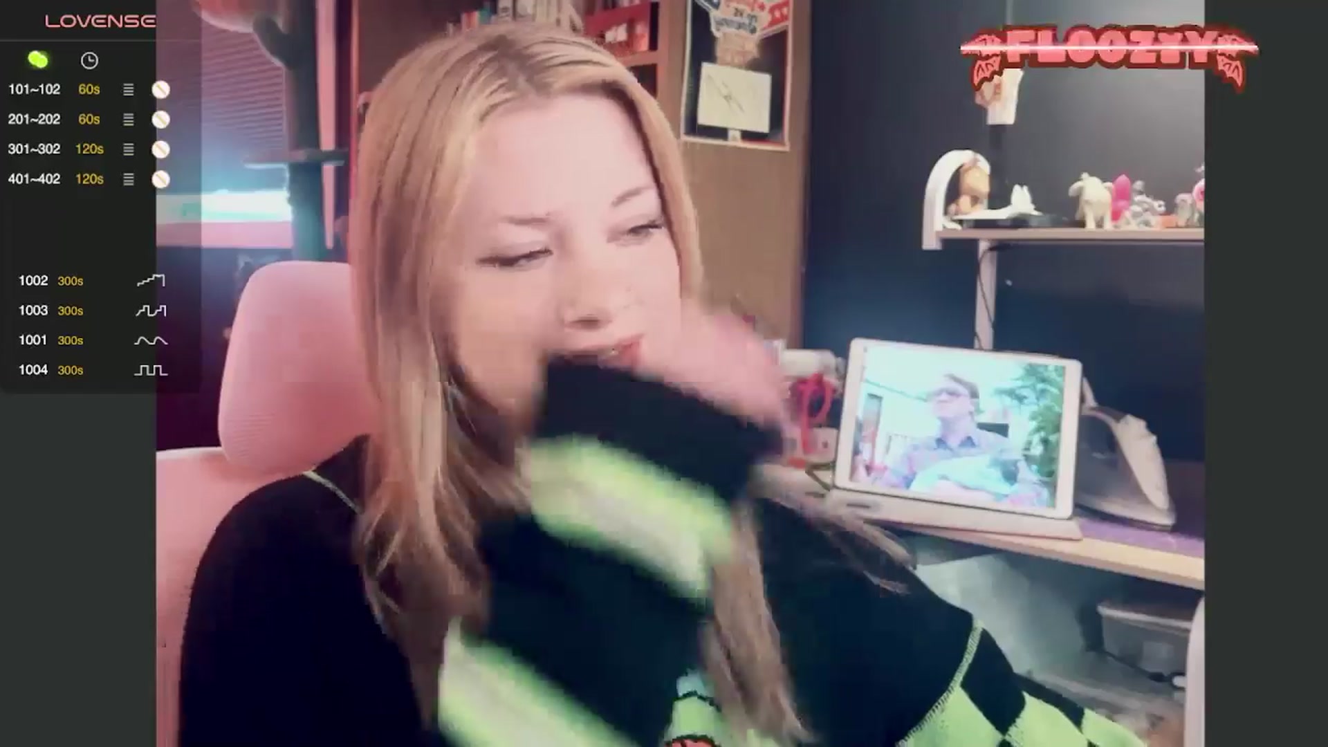 Gallery image thumbnail from flooziy's myfreecams stream on, 06/30/2024, 24:11 image 6 of 20