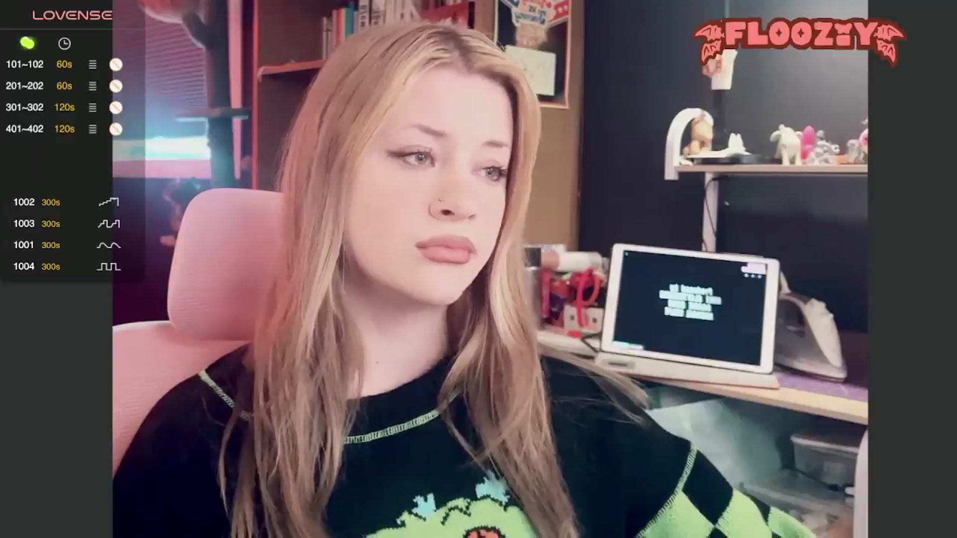 Gallery image thumbnail from flooziy's myfreecams stream on, 06/30/2024, 24:11 image 3 of 20