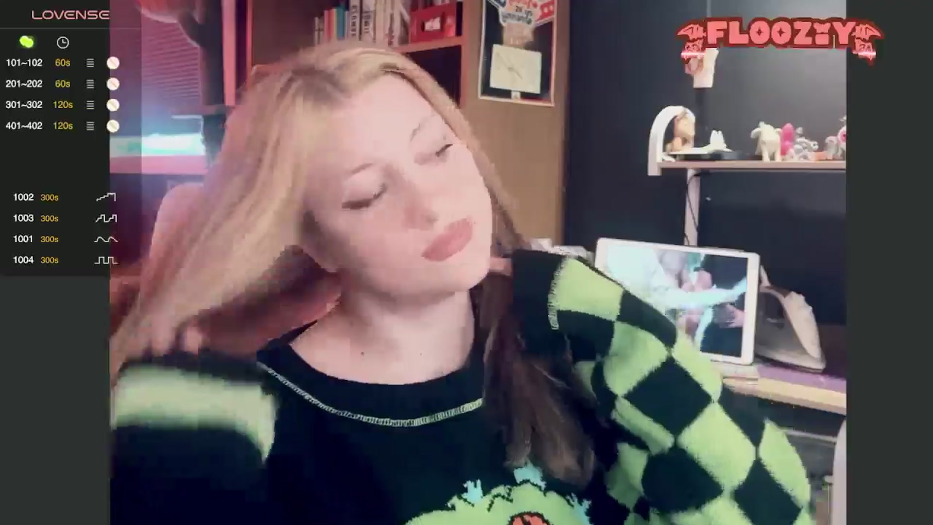 Gallery image thumbnail from flooziy's myfreecams stream on, 06/30/2024, 24:11 image 14 of 20
