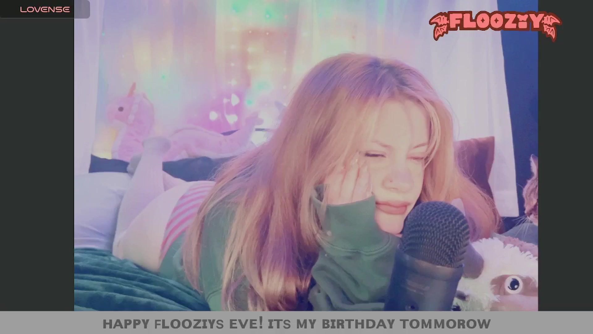 Gallery image thumbnail from flooziy's myfreecams stream on, 07/10/2024, 10:16 image 19 of 20