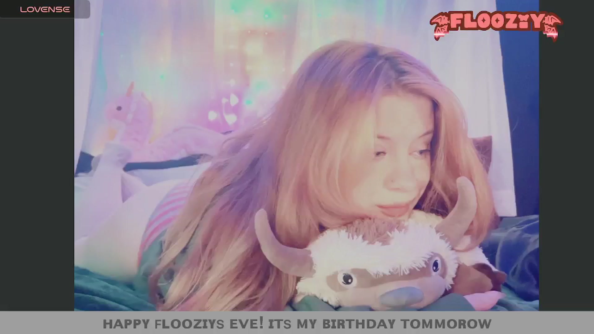 Gallery image thumbnail from flooziy's myfreecams stream on, 07/10/2024, 10:16 image 9 of 20