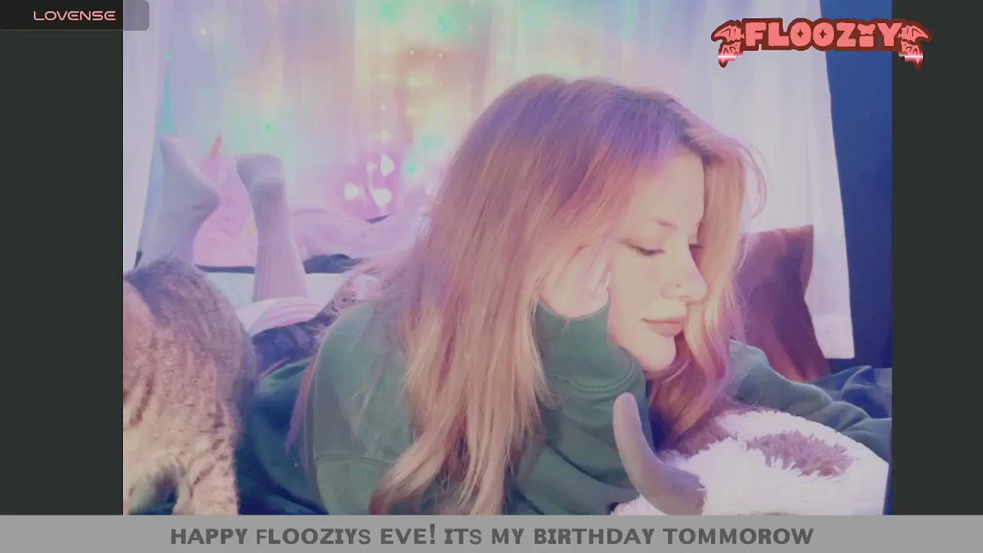Gallery image thumbnail from flooziy's myfreecams stream on, 07/10/2024, 10:16 image 12 of 20