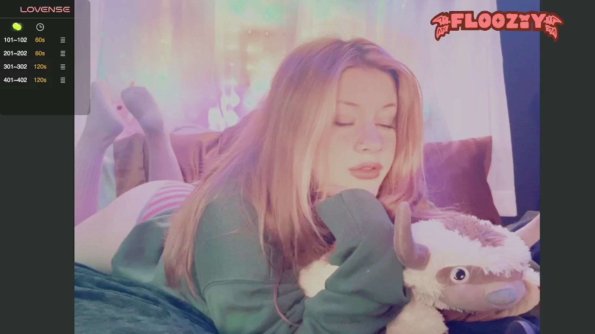 Gallery image thumbnail from flooziy's myfreecams stream on, 07/10/2024, 10:16 image 2 of 20