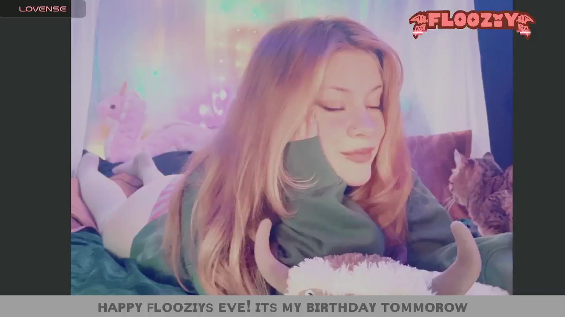 Gallery image thumbnail from flooziy's myfreecams stream on, 07/10/2024, 11:13 image 17 of 20
