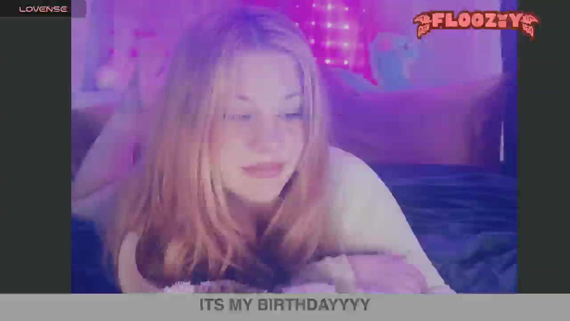 Gallery image thumbnail from flooziy's myfreecams stream on, 07/11/2024, 08:25 image 4 of 20