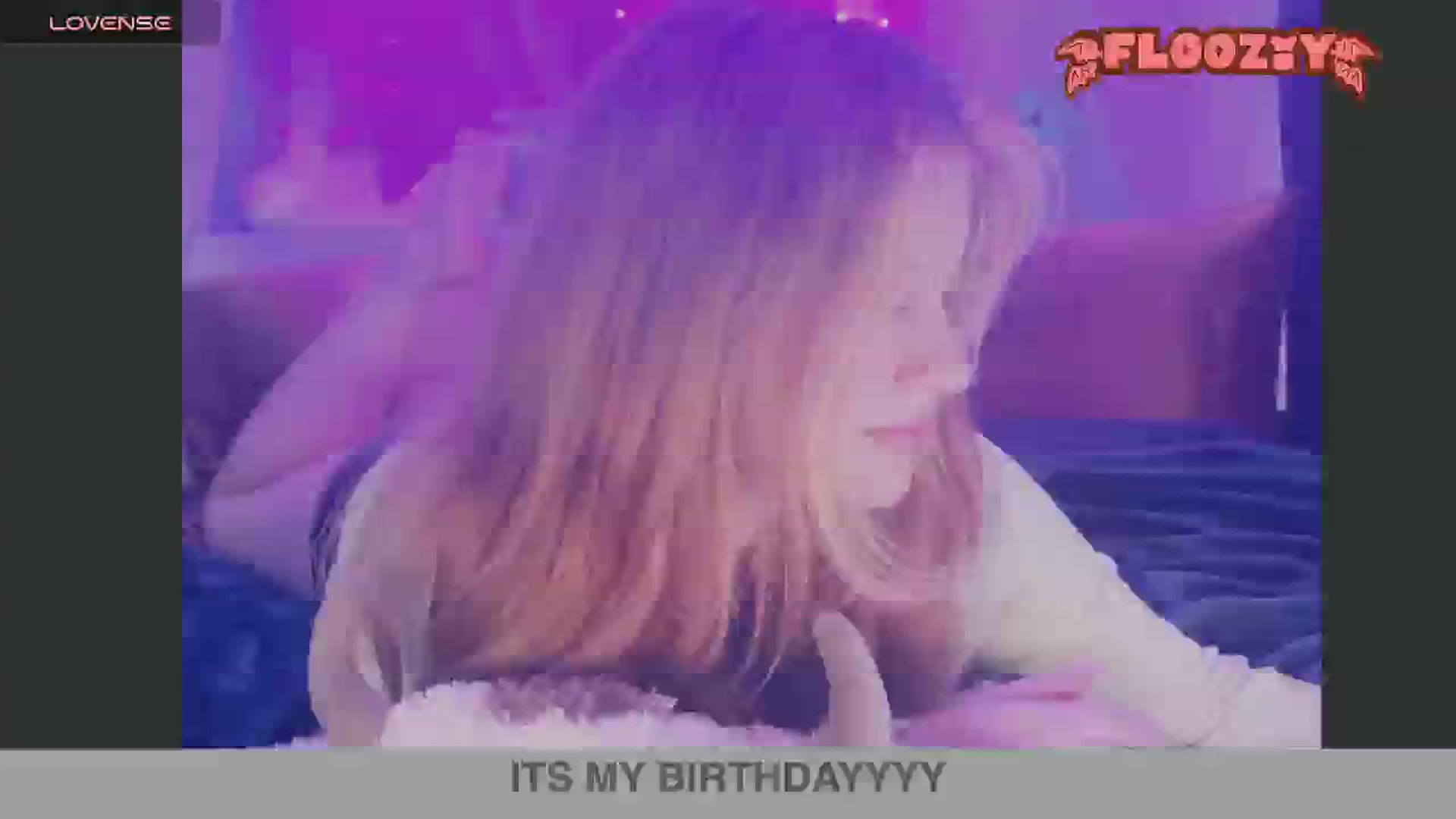 Gallery image thumbnail from flooziy's myfreecams stream on, 07/11/2024, 08:25 image 5 of 20