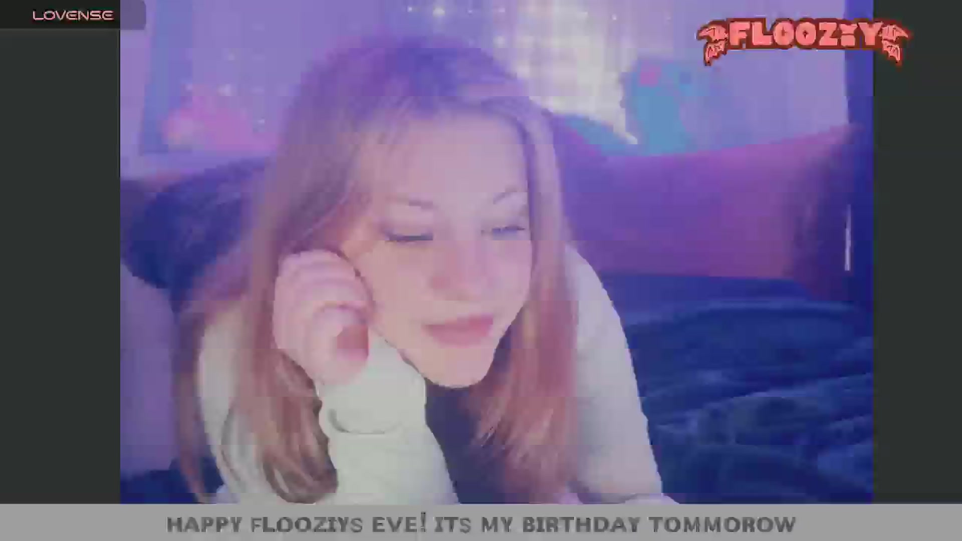 Gallery image thumbnail from flooziy's myfreecams stream on, 07/11/2024, 08:25 image 2 of 20