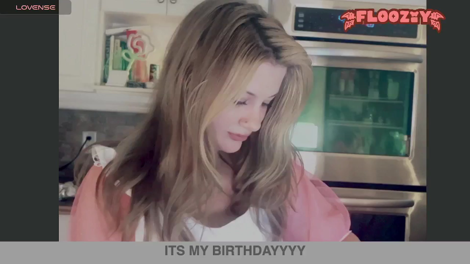 Gallery image thumbnail from flooziy's myfreecams stream on, 07/12/2024, 06:41 image 9 of 20