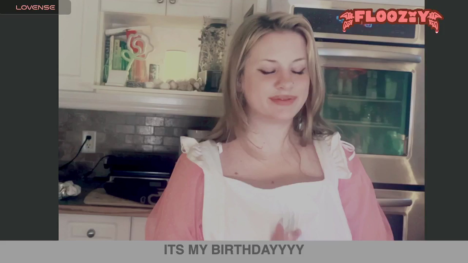 Gallery image thumbnail from flooziy's myfreecams stream on, 07/12/2024, 06:41 image 13 of 20