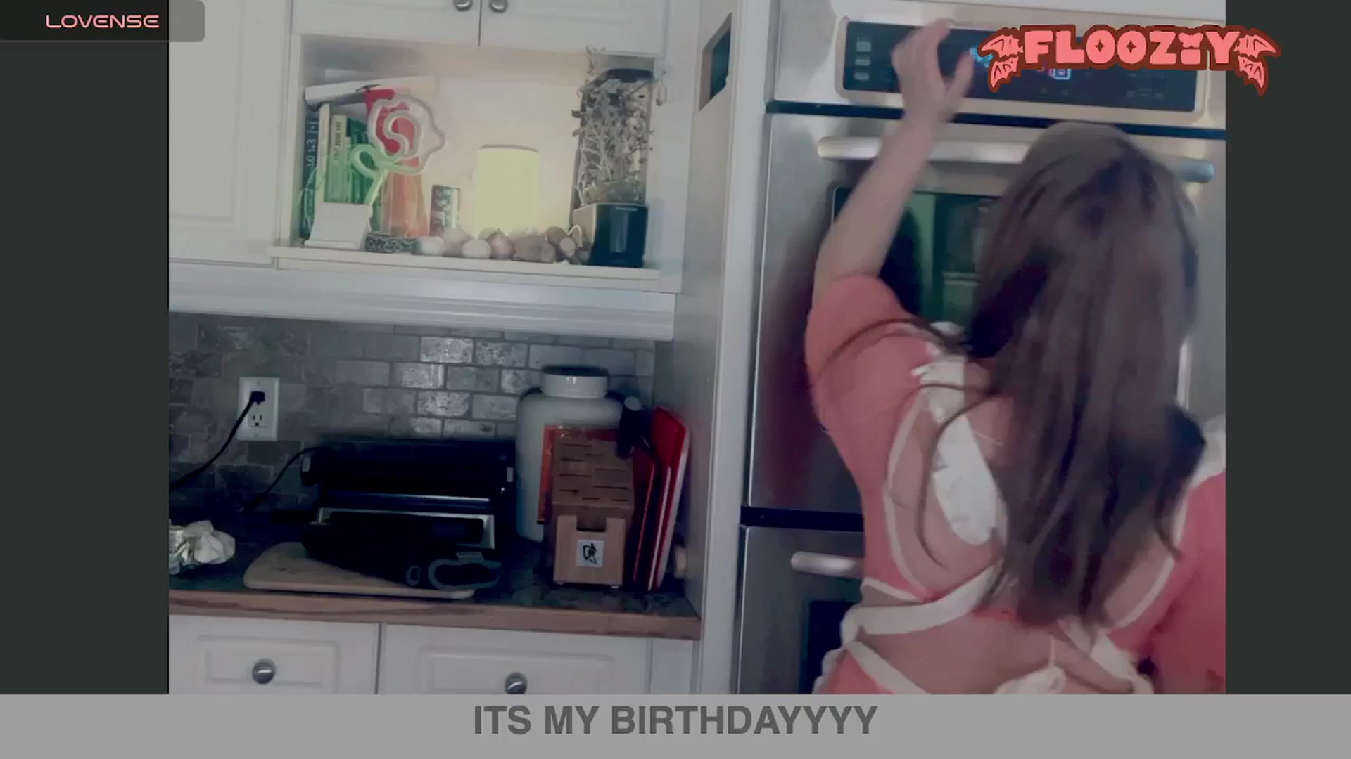 Gallery image thumbnail from flooziy's myfreecams stream on, 07/12/2024, 06:41 image 11 of 20