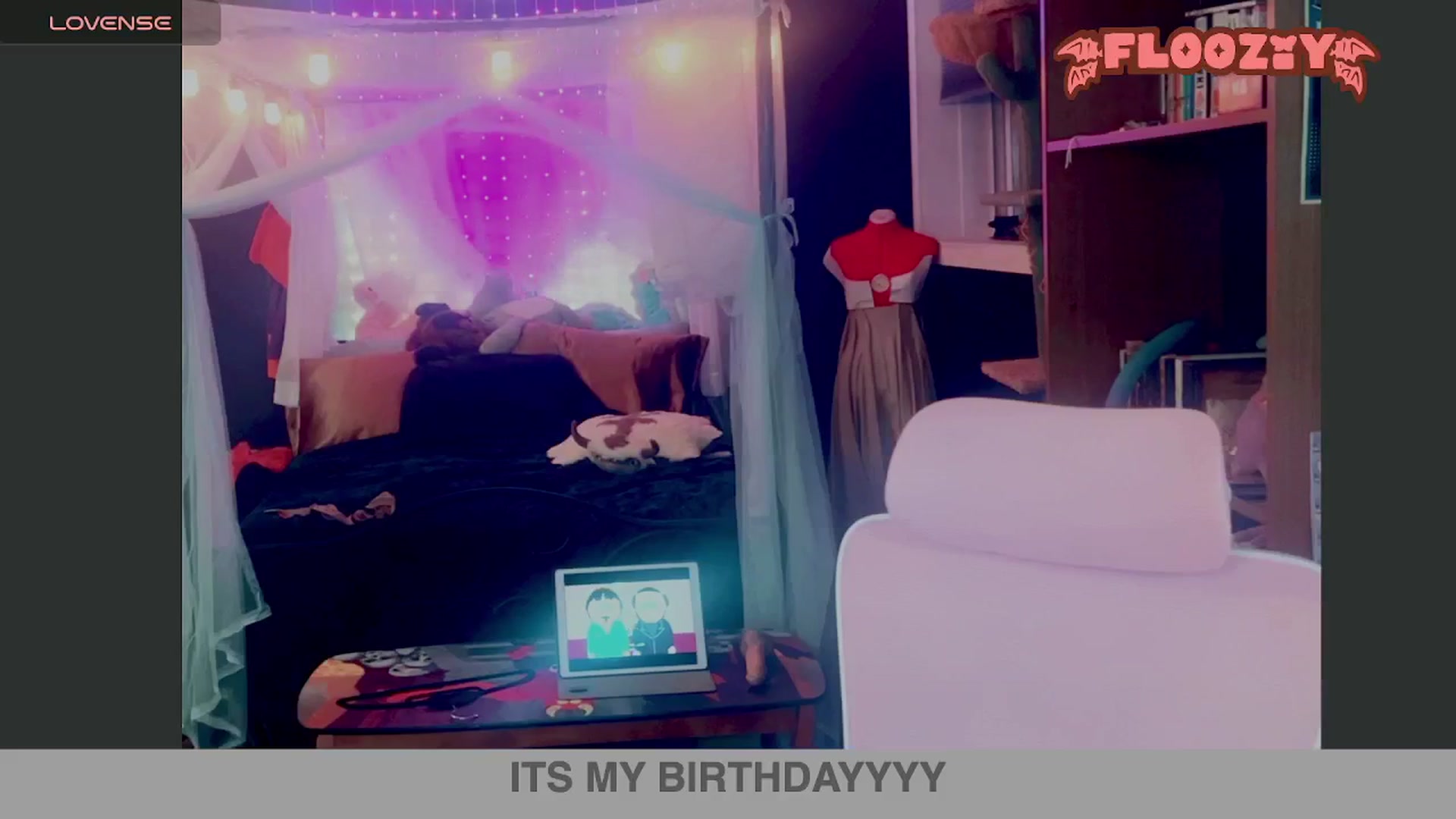Gallery image thumbnail from flooziy's myfreecams stream on, 07/12/2024, 08:19 image 5 of 20