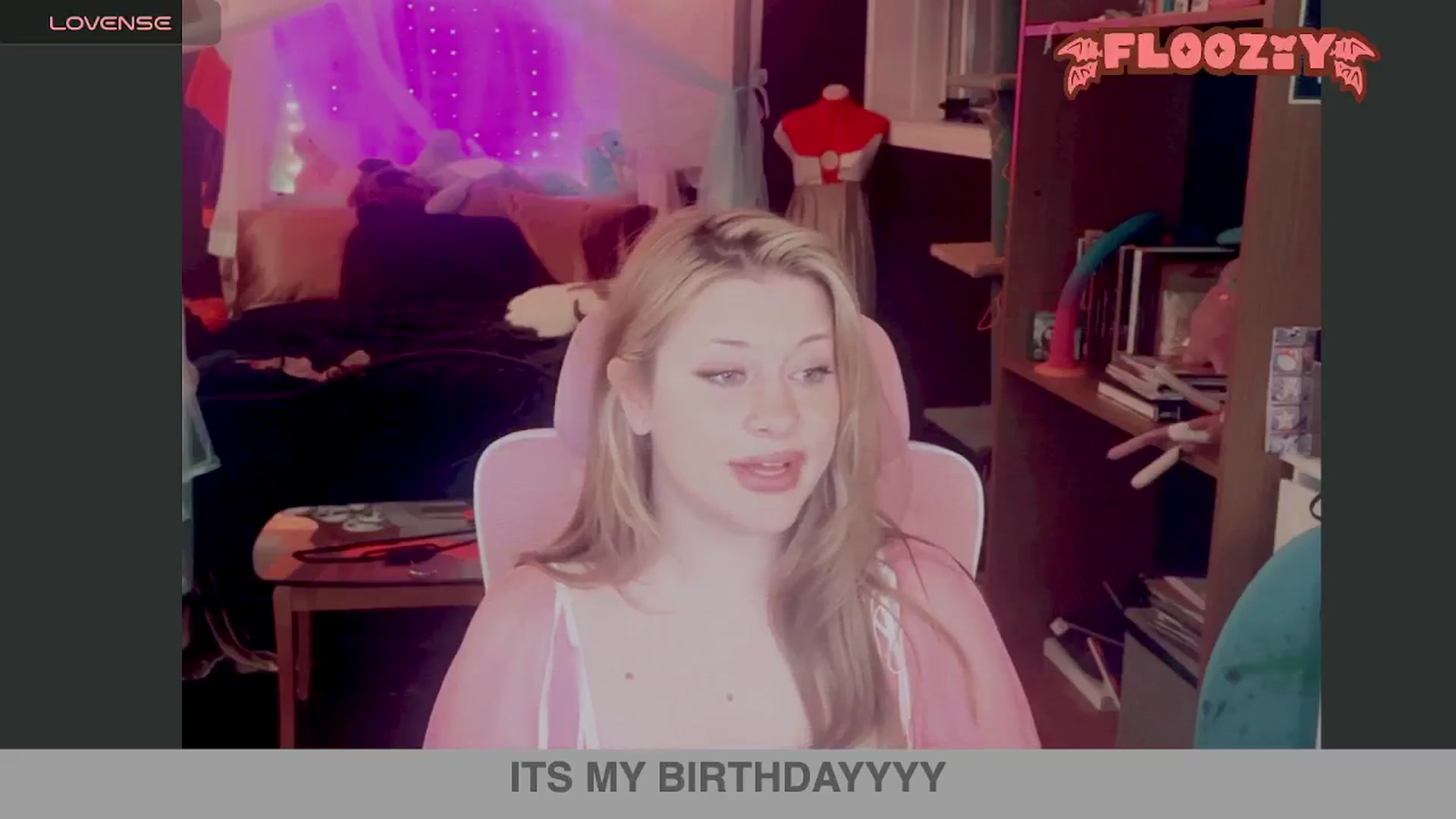 Gallery image thumbnail from flooziy's myfreecams stream on, 07/12/2024, 08:19 image 13 of 20