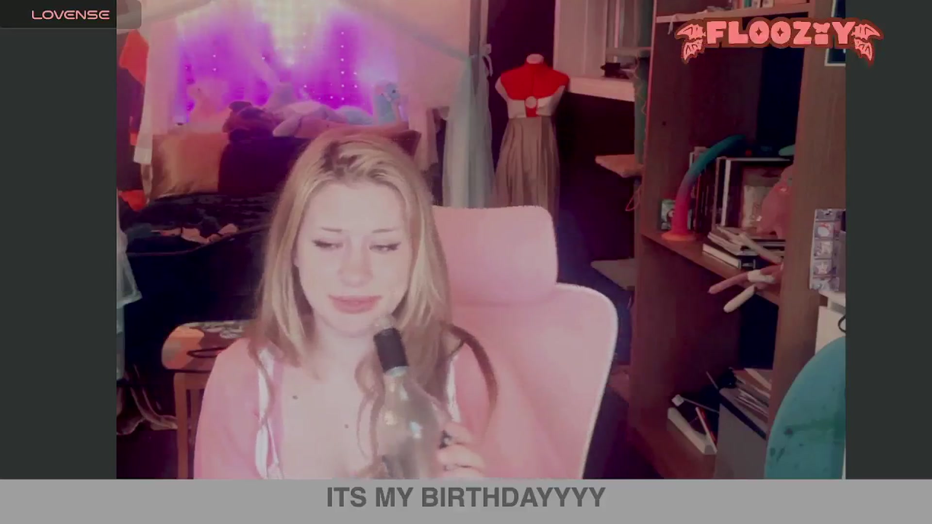 Gallery image thumbnail from flooziy's myfreecams stream on, 07/12/2024, 08:19 image 18 of 20