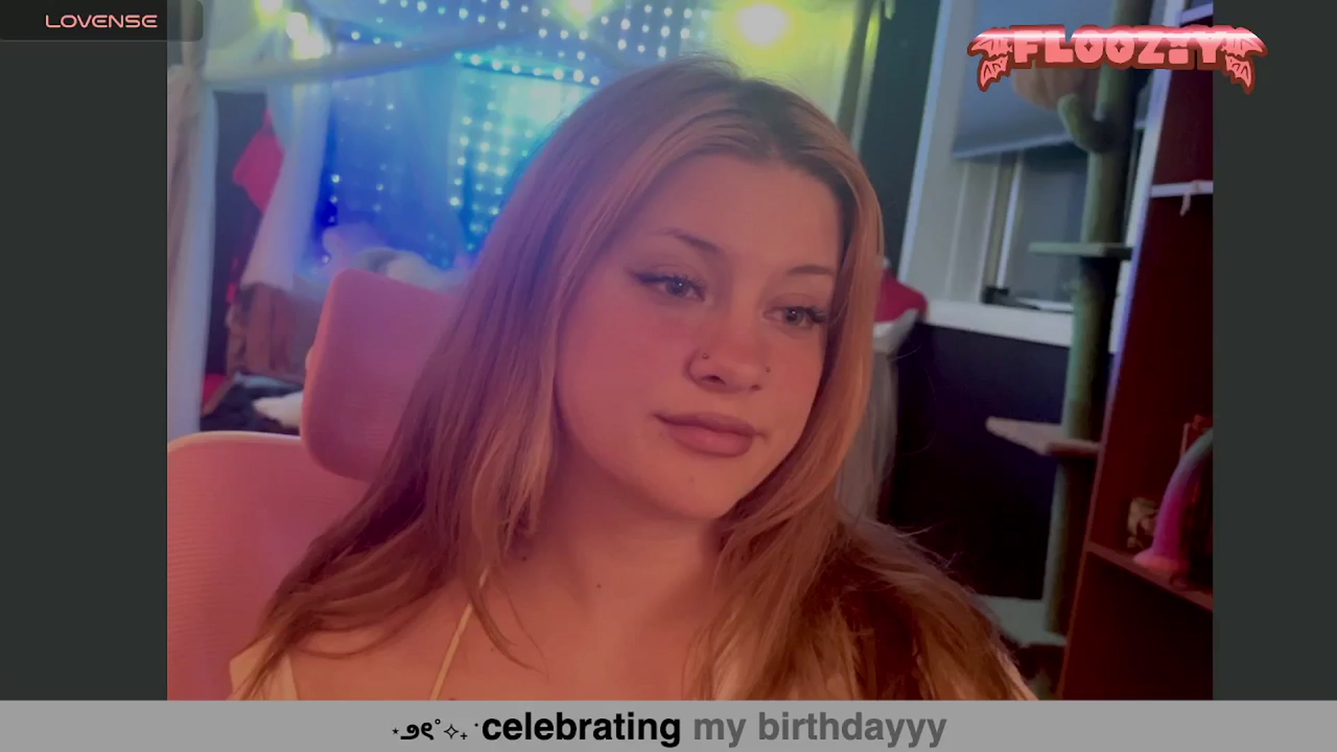 Gallery image thumbnail from flooziy's myfreecams stream on, 07/15/2024, 08:03 image 19 of 20