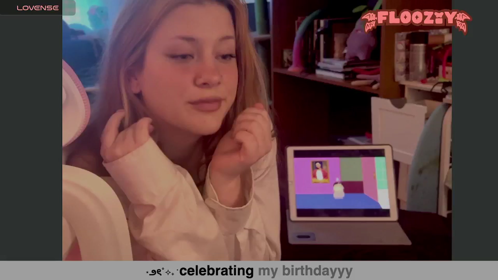 Gallery image thumbnail from flooziy's myfreecams stream on, 07/15/2024, 08:03 image 17 of 20