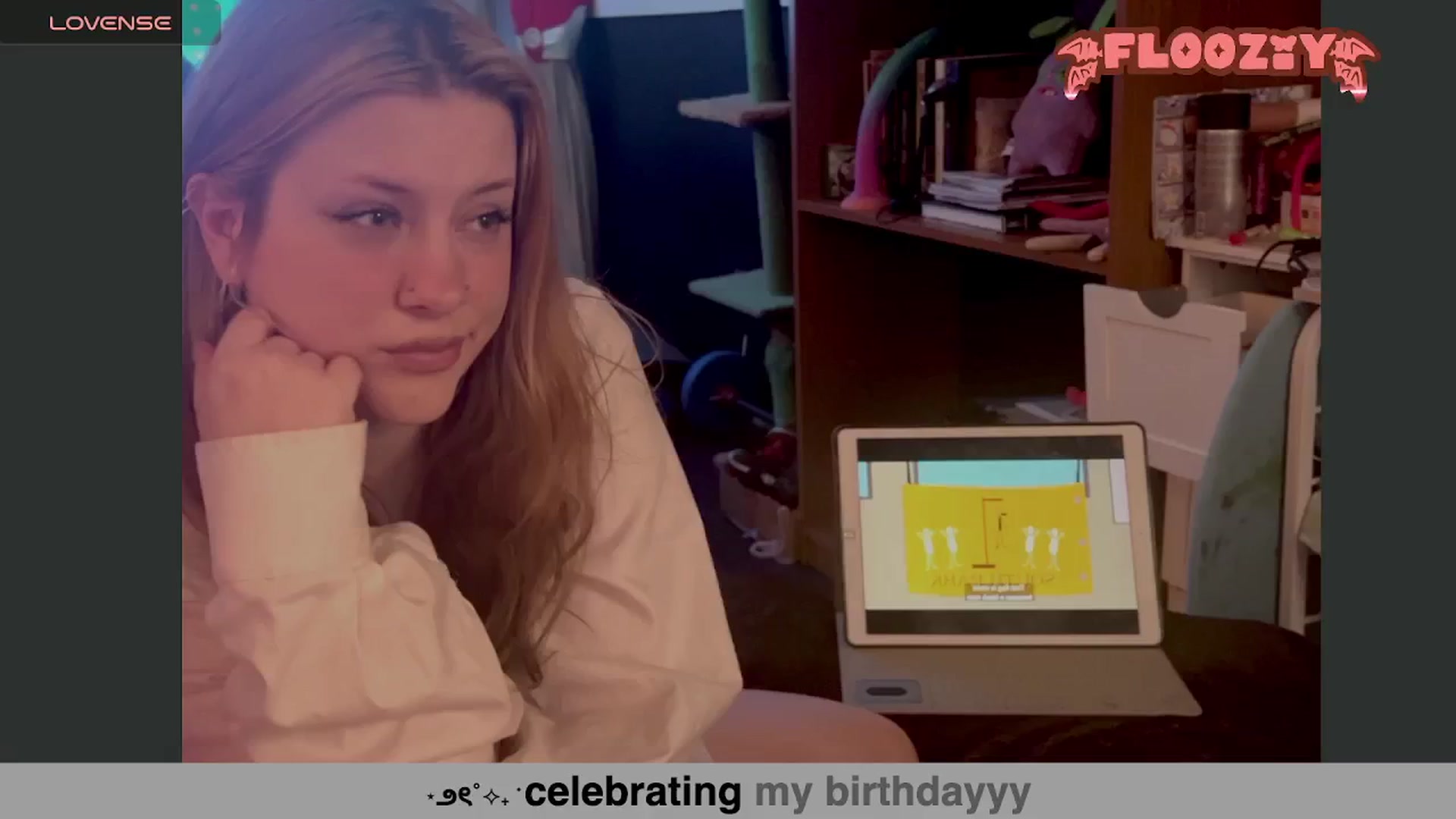 Gallery image thumbnail from flooziy's myfreecams stream on, 07/15/2024, 08:03 image 18 of 20